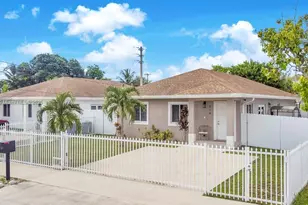 814 NW 114th St, Miami, FL 33168 - Photo 1