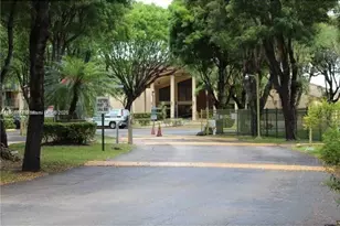 14211 N Kendall Dr, Miami, FL 33186 - Photo 1