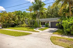 340 NE 129th St, North Miami, FL 33161 - Photo 1