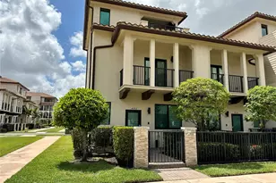 4702 NW 83rd Path, Doral, FL 33166 - Photo 1