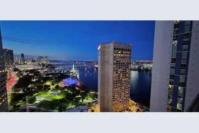 325 S Biscayne Blvd #3218, Miami, FL 33131 - Photo 1