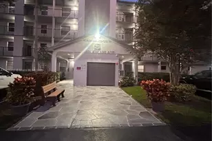 1351 SW 125th Ave, Pembroke Pines, FL 33027 - Photo 1