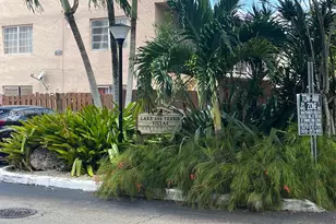 8420 SW 154th Cir Ct, Miami, FL 33193 - Photo 1