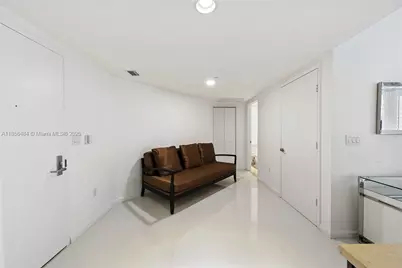 475 Brickell Ave #2009, Miami, FL 33131 - Photo 16