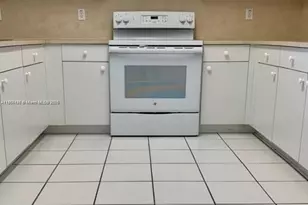 1627 NW 18th St, Miami, FL 33125 - Photo 1