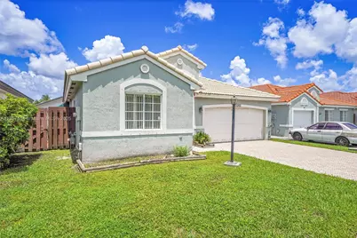 15985 SW 82nd St, Miami, FL 33193 - Photo 1
