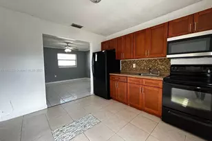 2401 NW 15th St, Fort Lauderdale, FL 33311 - Photo 1