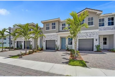 133 SW 171st Way, Pembroke Pines, FL 33027 - Photo 1