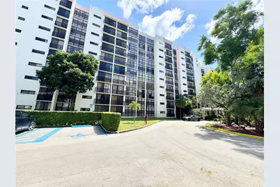 17011 N Bay Rd #902, Sunny Isles Beach, FL 33160 - Photo 1