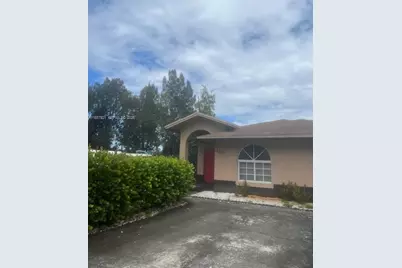 3985 NW 165th St, Miami Gardens, FL 33054 - Photo 1