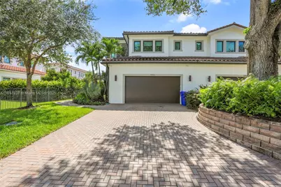 5952 W Brookfield Cir W, Hollywood, FL 33312 - Photo 1