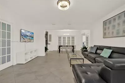 331 189th Ter, Sunny Isles Beach, FL 33160 - Photo 1