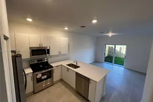 2703 SE 10th St, Homestead, FL 33035 - Photo 1