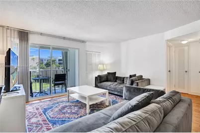 17800 Atlantic Blvd #301, Sunny Isles Beach, FL 33160 - Photo 1