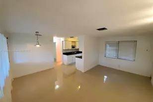729 NE 6th St, Hallandale Beach, FL 33009 - Photo 1