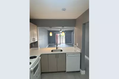 862 NE 209th St #206, Miami, FL 33179 - Photo 1