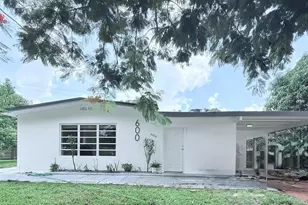 600 NE 44th St, Deerfield Beach, FL 33064 - Photo 1
