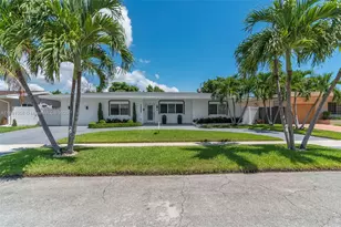 1151 NE 203rd St, Miami, FL 33179 - Photo 1