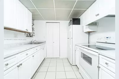 576 NW 114th Ave #203, Sweetwater, FL 33172 - Photo 1