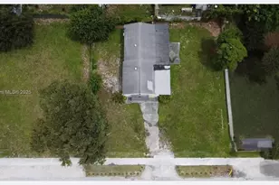 759 NW 73rd St, Miami, FL 33150 - Photo 1
