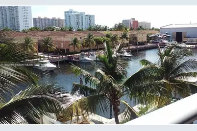 2950 NE 188th St #304, Aventura, FL 33180 - Photo 1