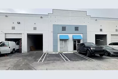 2365 NW 70th Ave #17, Miami, FL 33122 - Photo 1