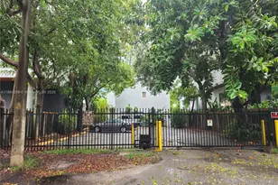 2828 Coconut Ave, Miami, FL 33133 - Photo 1