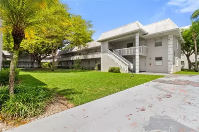 17255 SW 95th Ave #201, Palmetto Bay, FL 33157 - Photo 1
