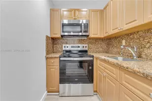 4709 NW 7th St, Miami, FL 33126 - Photo 1