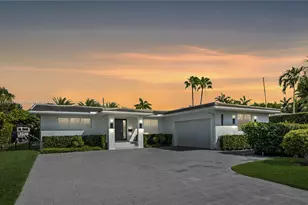 11675 NE 20th Dr, North Miami, FL 33181 - Photo 1