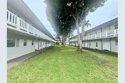430 SE 2nd Ave #4, Deerfield Beach, FL 33441 - Photo 1