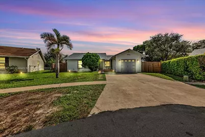 4916 NW 92nd Ave, Sunrise, FL 33351 - Photo 1