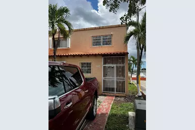 5625 W 17th Ave #701, Hialeah, FL 33012 - Photo 1