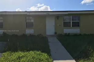 1786 SW 6th St, Homestead, FL 33030 - Photo 1