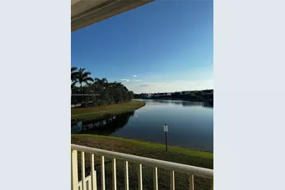 154 Riviera Cir #154, Weston, FL 33326 - Photo 1