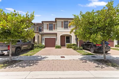 10392 W 33rd Way, Hialeah, FL 33018 - Photo 1