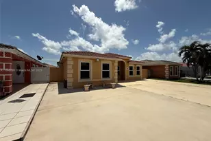 13256 SW 276th Ln, Homestead, FL 33032 - Photo 1