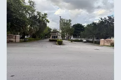 8405 NW 8th St #310, Miami, FL 33126 - Photo 1