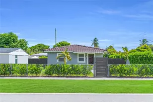 6490 SW 37th St, Miami, FL 33155 - Photo 1