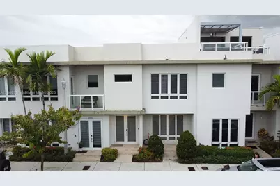 6318 NW 104th Path, Doral, FL 33178 - Photo 1