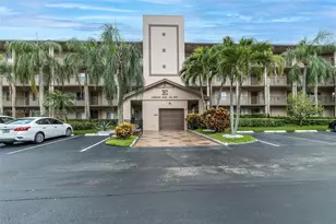 12550 SW 15th St, Pembroke Pines, FL 33027 - Photo 1