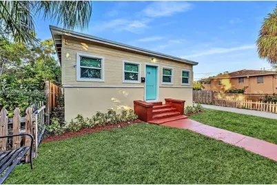 719 9th St, West Palm Beach, FL 33401 - Photo 1