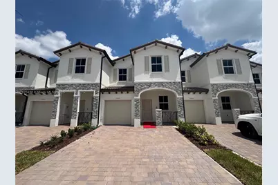 2439 SE 28th St #2439, Homestead, FL 33035 - Photo 1