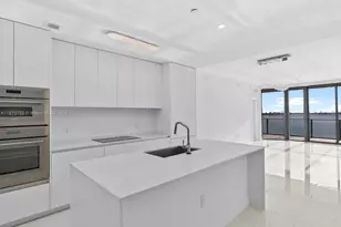 700 NE 24th St, Miami, FL 33137 - Photo 1