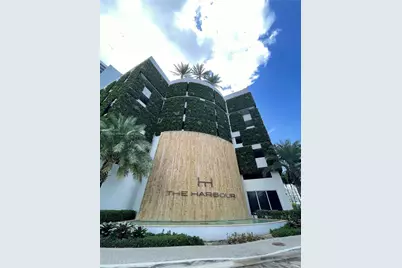 16385 Biscayne Blvd #1702, North Miami Beach, FL 33160 - Photo 1