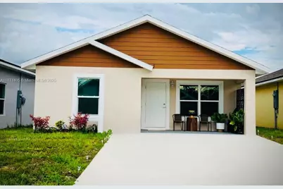 1436 Las Villas Blvd, Sebring, FL 33870 - Photo 1