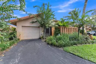 5405 Stonybrook Dr, Boynton Beach, FL 33437 - Photo 1