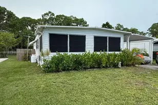 5374 SE Celestial Cir, Stuart, FL 34997 - Photo 1