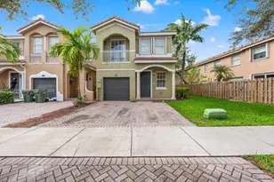 1366 SE 26th Ave, Homestead, FL 33035 - Photo 1