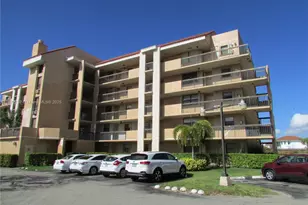 10315 NW 9th St Cir, Miami, FL 33172 - Photo 1